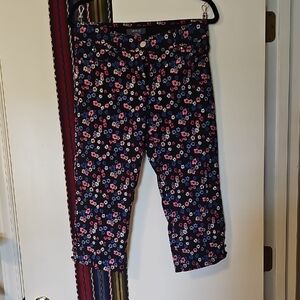 Floral Print Women's Capris